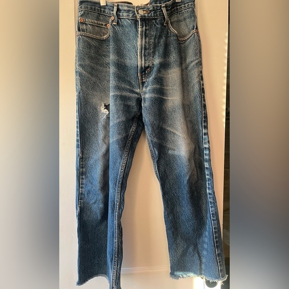 100% Cotton Distressed Vintage Remade Levi’s 505 Vintage 33x25 ~Women's 12 - Picture 1 of 12